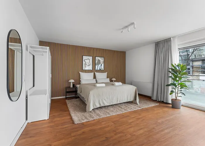 100Sqm Luxury Apt In Prime Location Near Ku\'Damm